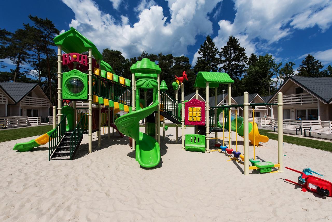 Holiday Park & Resort Pobierowo Exterior photo