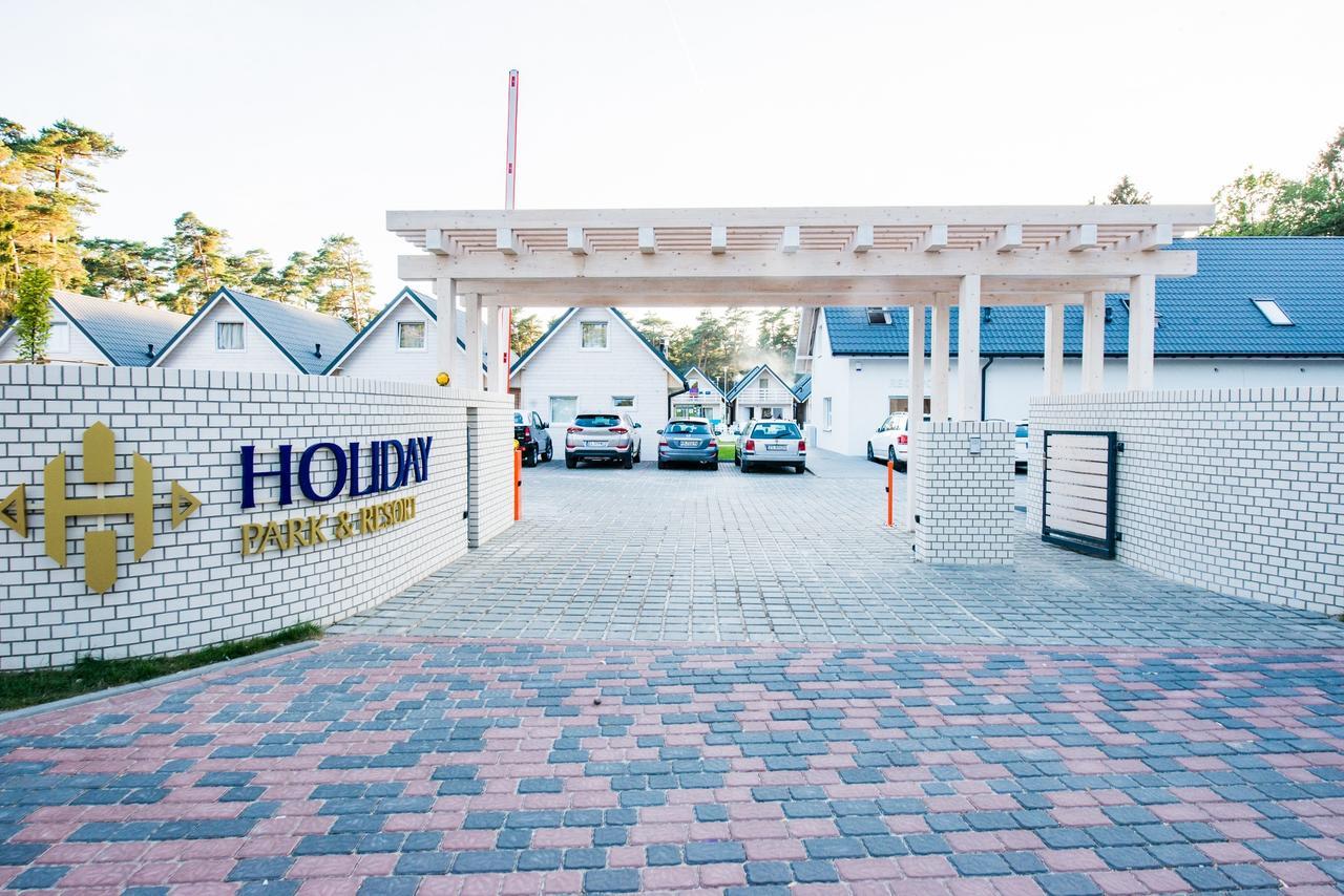 Holiday Park & Resort Pobierowo Exterior photo